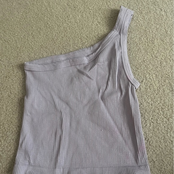 SUPER COMFY purple Nikibiki one shoulder tank - Picture 2 of 4